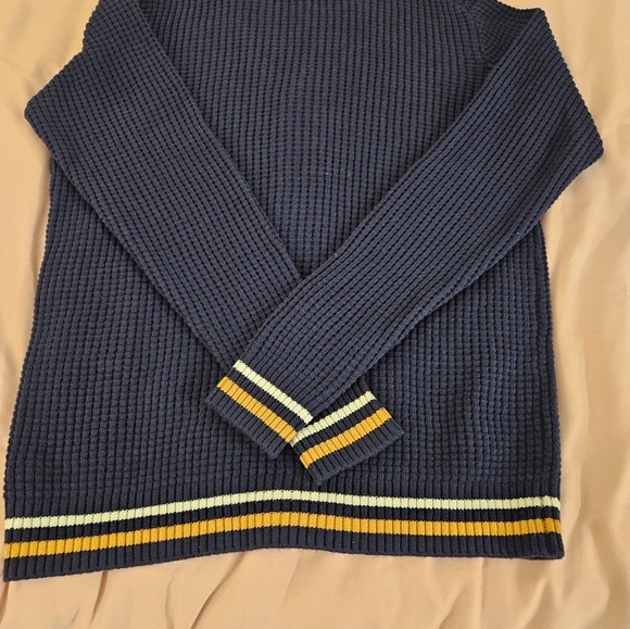 IZOD Navy Cardigan with Yellow and White Accents Vintage - Picture 4 of 6